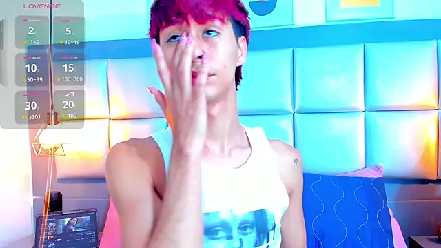 Snapshot of ariel_villa chatting on 02/13/25, 12:57 ariel villa online show from 02/13/25, 12:57