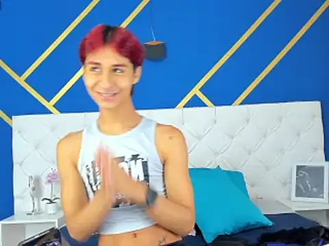 Snapshot of ariel_villa chatting on 03/07/25, 01:07 ariel villa online show from 03/07/25, 01:07