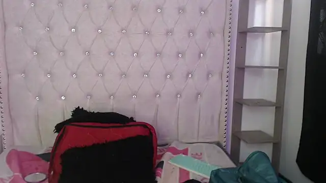 Abril Squirt online show from 11/16/25, 04:45