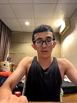 Snapshot of Stevenjt chatting on 09/13/25, 04:07 Stevenjt online show from 09/13/25, 04:07