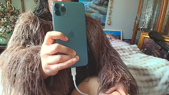 MelanieFawker online show from 03/09/25, 04:44