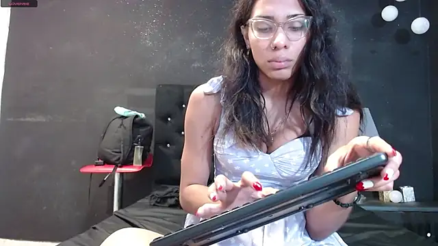 EmilyGomezLS online show from 03/12/25, 11:20