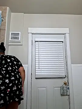 Snapshot of pinkpassionpleaser chatting on 02/23/26, 11:07 pinkpassionpleaser online show from 02/23/26, 11:07