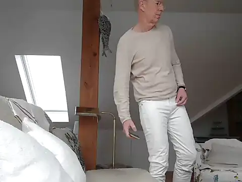 maxmueller321 online show from 02/04/26, 09:15