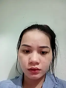 Snapshot of Ngoc-Trinh chatting on 12/08/24, 02:09 Ngoc-Trinh online show from 12/08/24, 02:09
