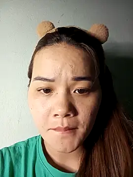 Snapshot of Ngoc-Trinh chatting on 02/16/25, 04:32 Ngoc-Trinh online show from 02/16/25, 04:32