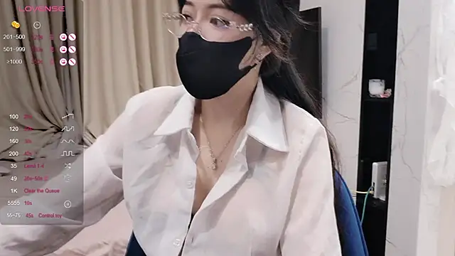 TuyetNhi2k6 online show from 01/31/25, 02:17