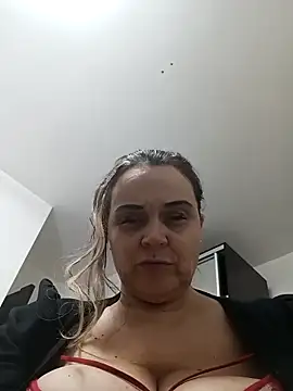 hugebobbs online show from 02/12/26, 10:32