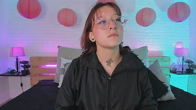 sofi bakerr online show from 02/22/25, 11:35