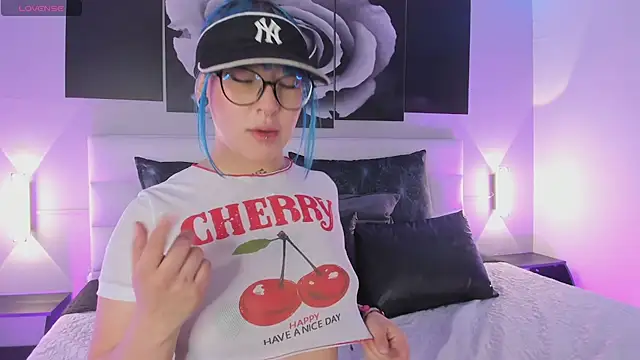 sofi bakerr online show from 10/16/25, 11:44