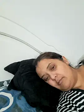 sarahhh1987 online show from 11/06/25, 11:55