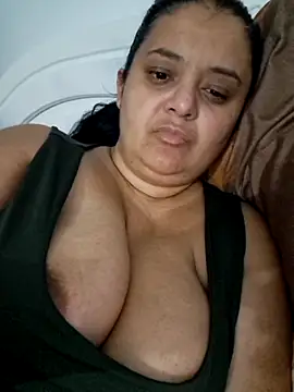 sarahhh1987 online show from 11/27/25, 05:59