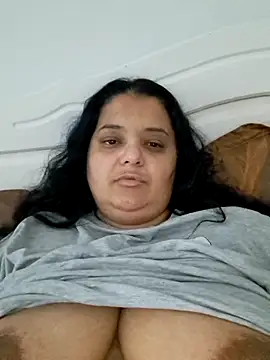 sarahhh1987 online show from 12/05/25, 08:23