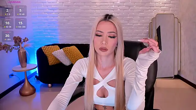 HannaConnor  online show from 09/21/25, 06:31