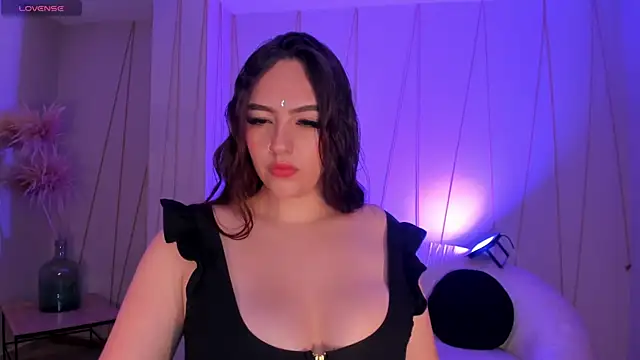 Snapshot of BellaRose_X chatting on 03/21/25, 03:12 BellaRose X online show from 03/21/25, 03:12