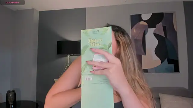 BellaRose X online show from 04/06/26, 12:30