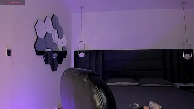 Snapshot of ViolettHansson chatting on 02/06/26, 06:22 ViolettHansson online show from 02/06/26, 06:22