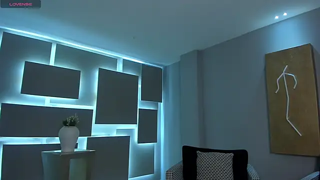 AliceHarper  online show from 04/17/26, 07:06