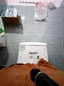 M yiyi online show from 03/04/25, 05:34