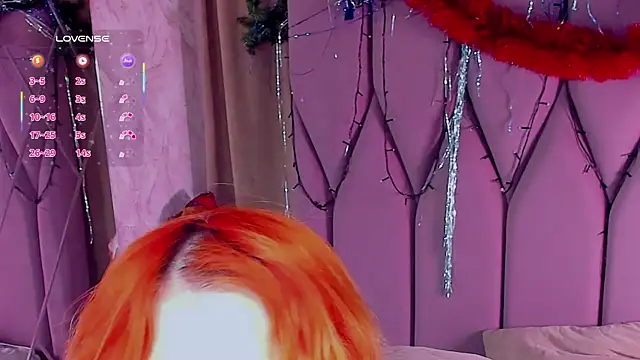 Snapshot of Eva_Cramer chatting on 01/26/25, 01:41 Eva Cramer online show from 01/26/25, 01:41