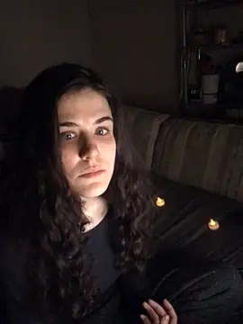 rileyyb  online show from 05/02/26, 07:02