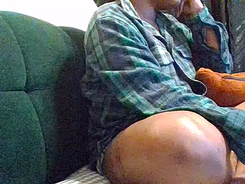 NATASHA LUCKY online show from 04/18/26, 08:09