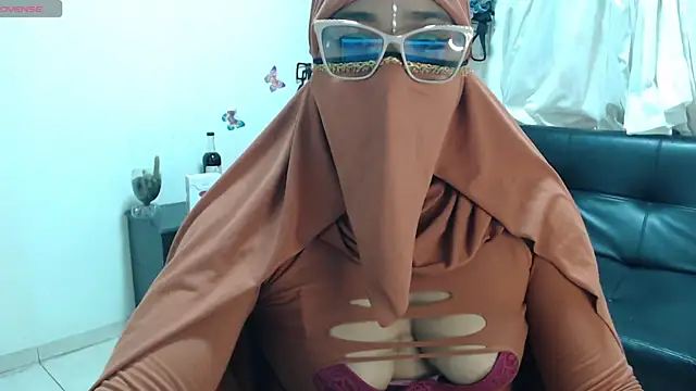 Aaliyah brown online show from 01/12/25, 08:36