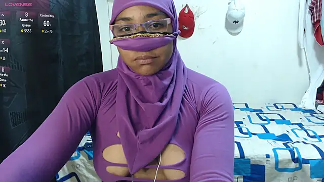 Aaliyah brown online show from 11/13/25, 03:55