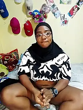 Aaliyah brown online show from 11/25/25, 02:06