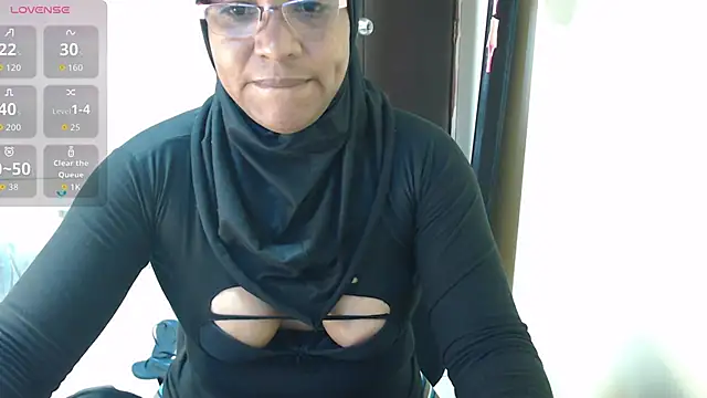 Aaliyah brown online show from 11/26/25, 12:28