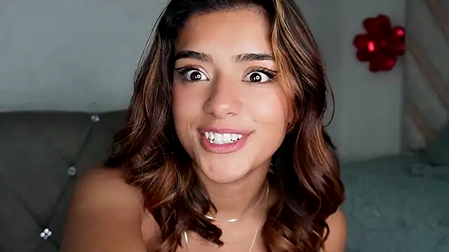 Rebecca 055 online show from 11/01/25, 04:14