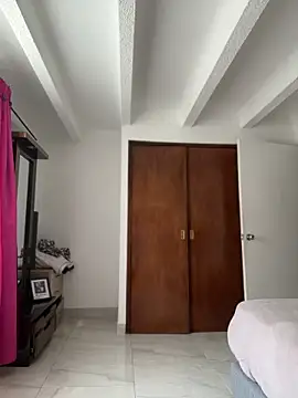 Salome golvert online show from 04/27/26, 05:33