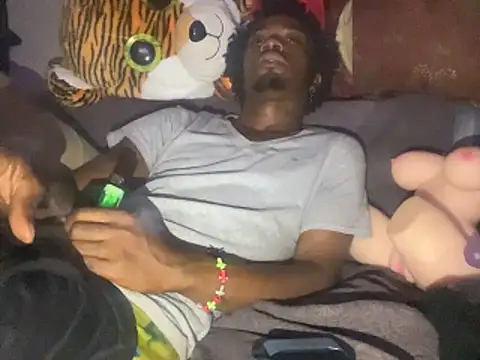 SlimeCrownzOut5 online show from 11/16/25, 12:27