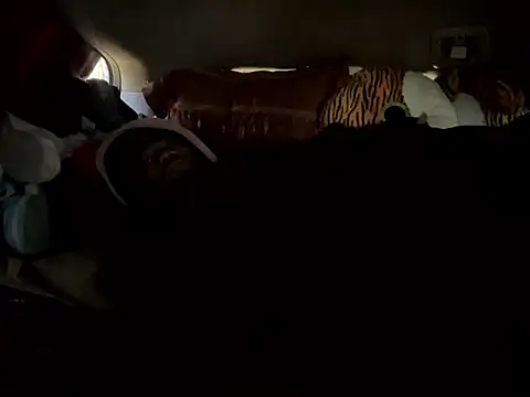 SlimeCrownzOut5 online show from 01/18/26, 03:16