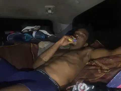 SlimeCrownzOut5 online show from 02/14/26, 05:37