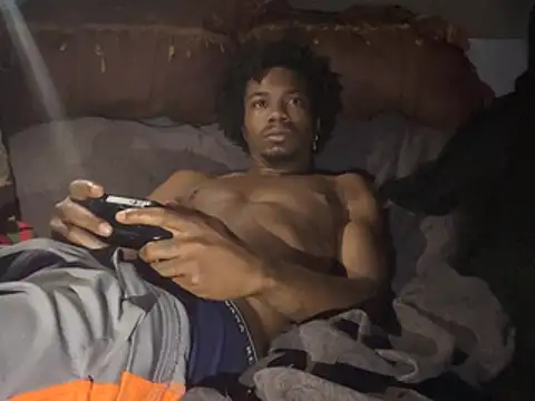 SlimeCrownzOut5 online show from 03/04/26, 12:00