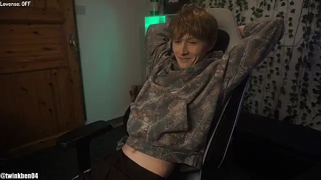 Snapshot of twinkben chatting on 01/14/26, 03:56 twinkben online show from 01/14/26, 03:56