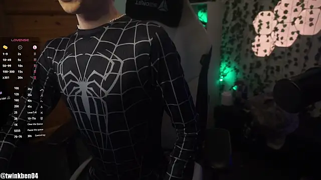 Snapshot of twinkben chatting on 01/17/26, 02:05 twinkben online show from 01/17/26, 02:05