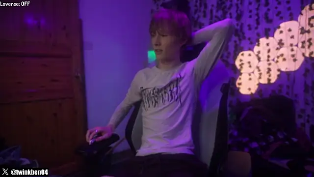 Snapshot of twinkben chatting on 02/02/26, 06:17 twinkben online show from 02/02/26, 06:17