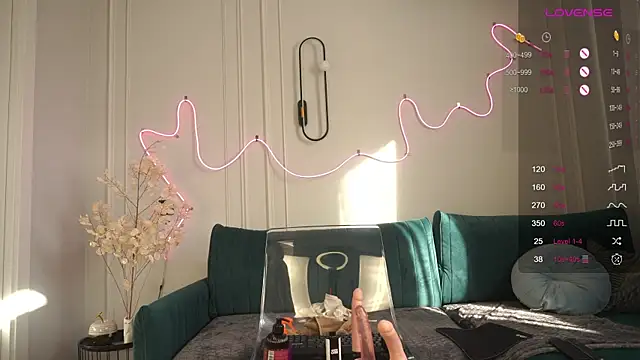 Snapshot of anna54784 chatting on 12/14/24, 09:51 anna54784 online show from 12/14/24, 09:51