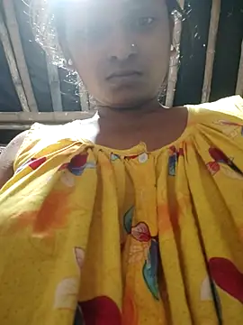 Snapshot of Bengoli--bhabhi chatting on 03/04/25, 03:33 Bengoli--bhabhi online show from 03/04/25, 03:33