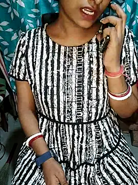 Snapshot of Bengoli--bhabhi chatting on 03/06/25, 03:56 Bengoli--bhabhi online show from 03/06/25, 03:56