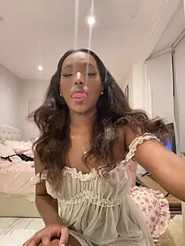 princesslola666 online show from 01/12/26, 05:18