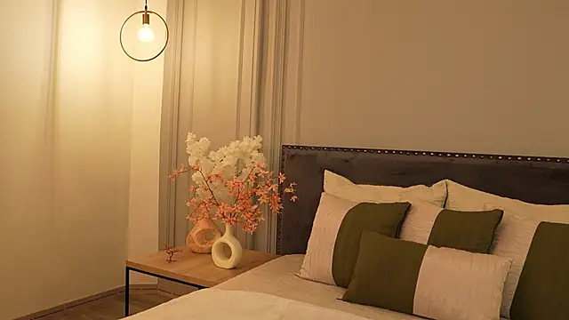 IrisBaker online show from 03/17/26, 10:35