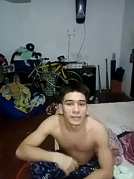 Snapshot of Mrdetonador chatting on 11/16/25, 05:57 Mrdetonador online show from 11/16/25, 05:57