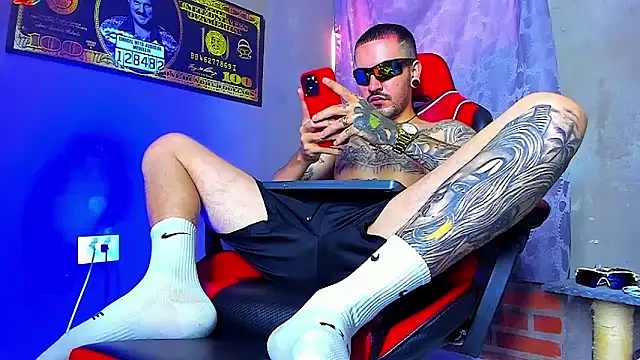 smoker445 online show from 10/16/25, 07:04