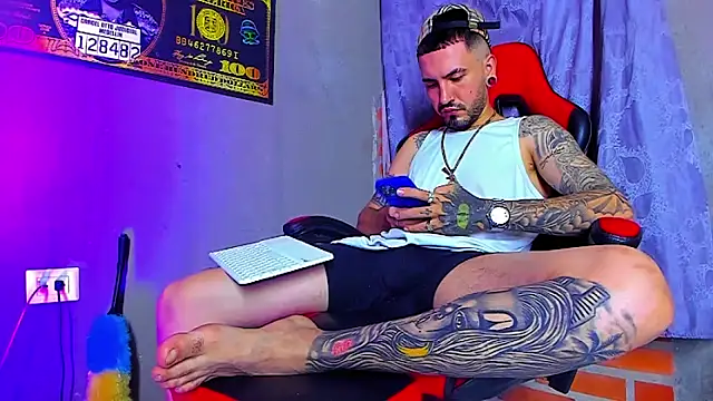 smoker445 online show from 11/19/25, 03:50