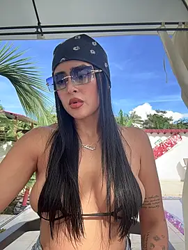 Alexandra duque online show from 10/26/25, 08:26