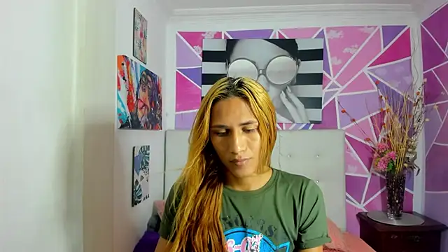 Brisahott online show from 12/03/24, 01:54