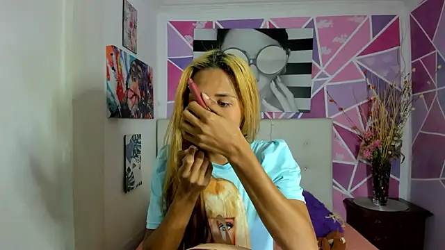 Brisahott online show from 12/11/24, 02:11